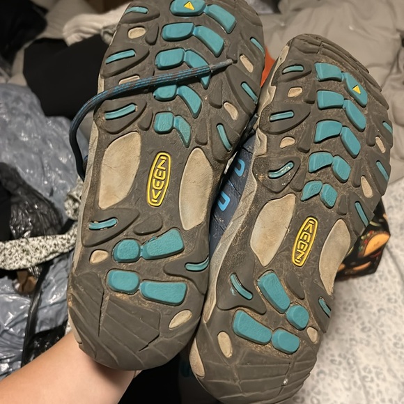 Keen Blue & Gray Hiking Shoes - 9.5 - Picture 4 of 5